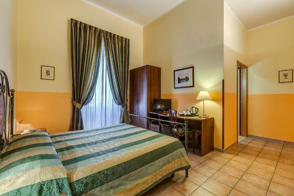 Domus Carmelitana Hotel Roma Ngoại thất bức ảnh