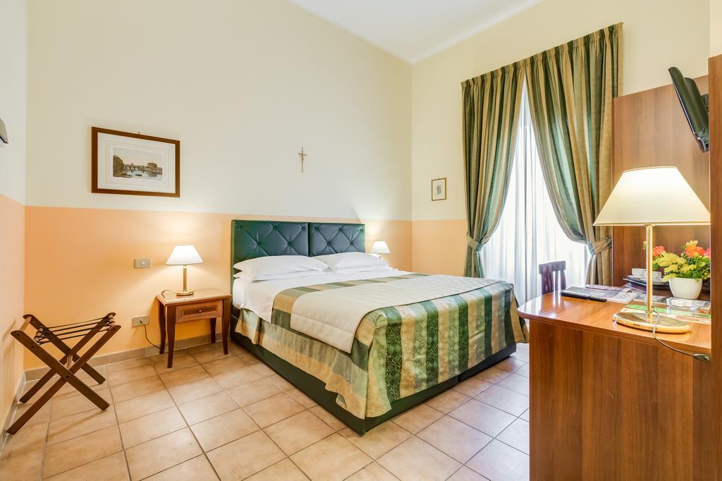 Domus Carmelitana Hotel Roma Ngoại thất bức ảnh