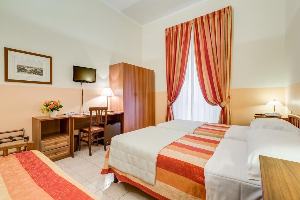 Domus Carmelitana Hotel Roma Ngoại thất bức ảnh