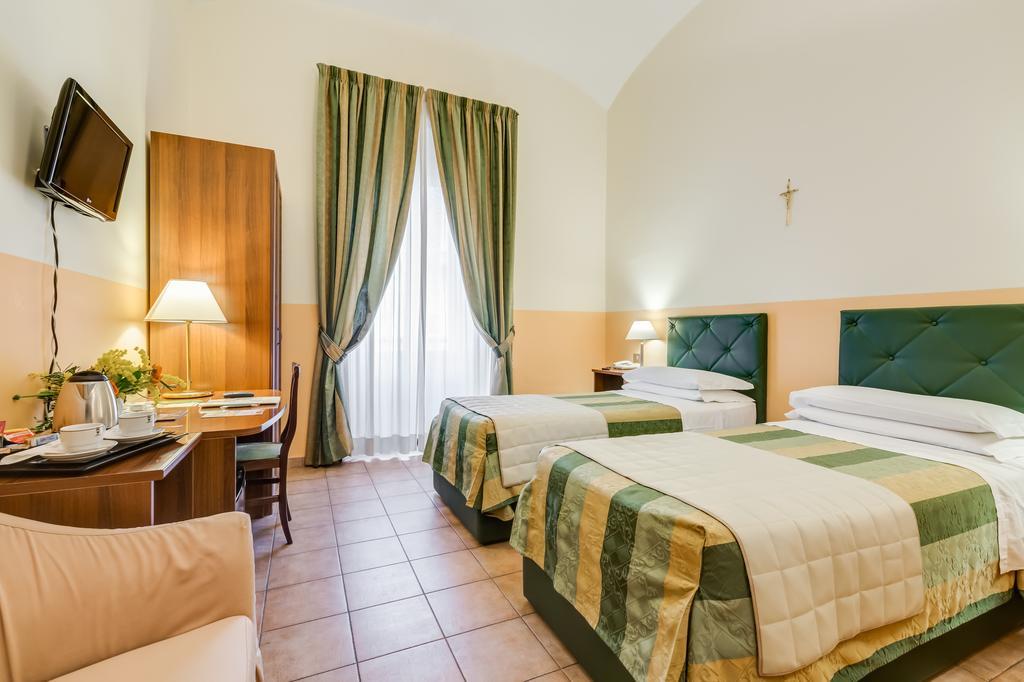 Domus Carmelitana Hotel Roma Ngoại thất bức ảnh