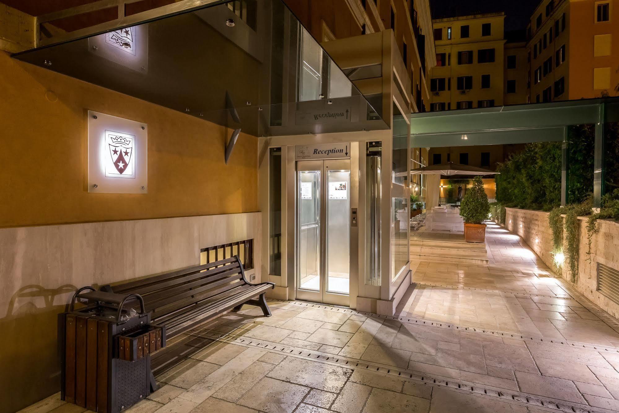 Domus Carmelitana Hotel Roma Ngoại thất bức ảnh